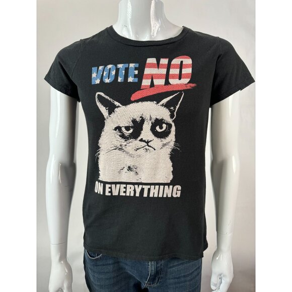 Grumpy Cat "Vote No On Everything" T-Shirt Small - Picture 1 of 14